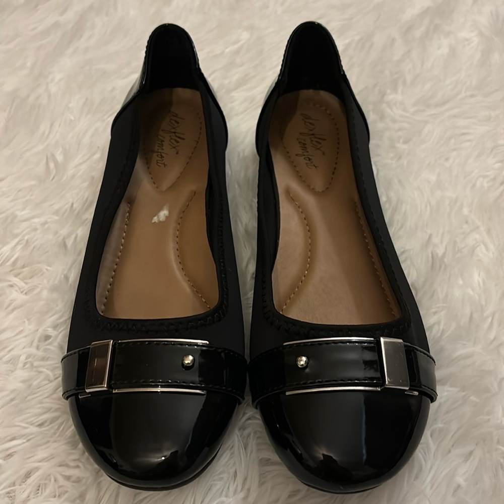 Women’s cushioned flats